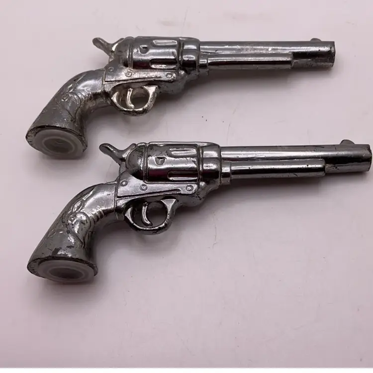 POW1 VTG Metal Salt & Pepper Shakers Pistol Gun 4”