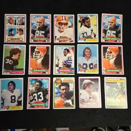 #23 Topps Football Cards Lot 15 80/81