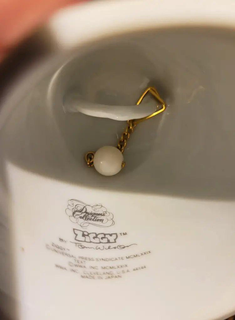 Vintage Ziggy "Christmas is LOVE" Ceramic Bell with a Gold Tone Heart Handle c. 1979