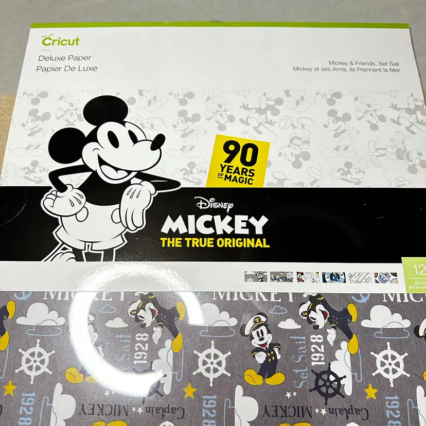 #01 - Cricut/Disney Scrapbook Paper Mickey 90