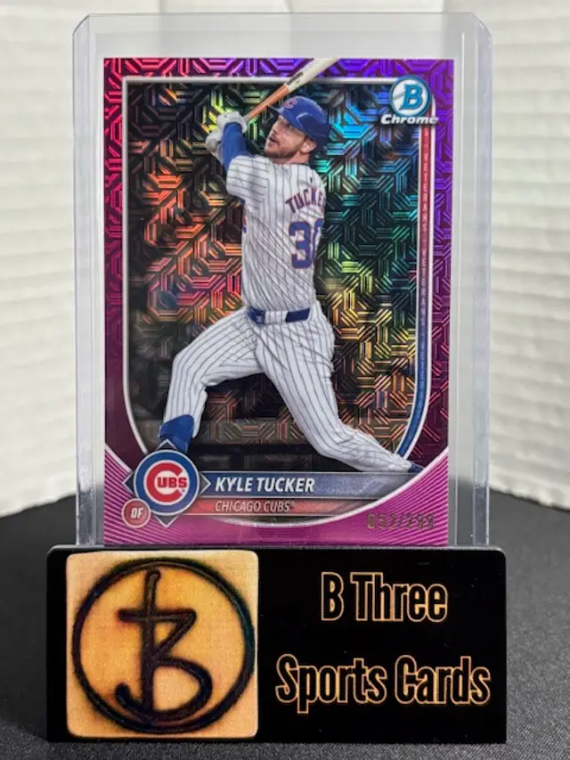 KYLE TUCKER 2025 Bowman Chrome Mega Mojo Ref Magenta /299 #43 Chicago Cubs A1243