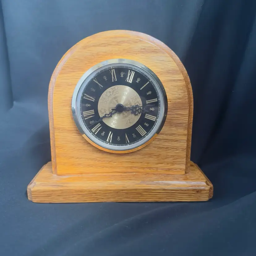 #1918 Arched Wood Look Analog Mantel Clock, Second Hand, Back Face with Roman Numerals