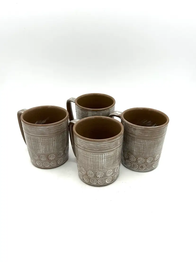Set Of Four Coffee Mugs, Possibly Studio Pottery 💸
