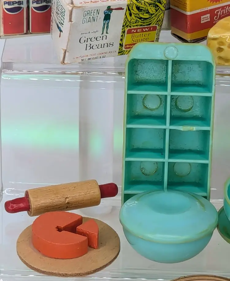 Vintage Dollhouse Miniatures Food & Kitchen Accessories Pots & Pans, Tea set, Plates 1960-1980s Mixed Lot 61pc collectible littles minis