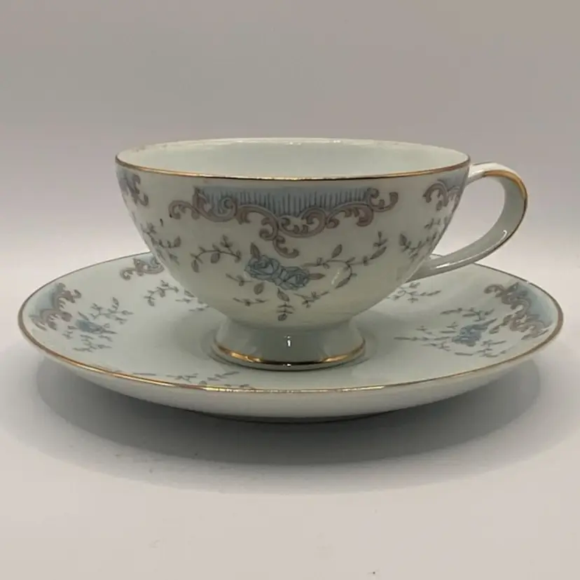 Vtg Imperial China (Japan) designed by W. DALTON , “Seville” Single Teacup And Saucer** Read Description