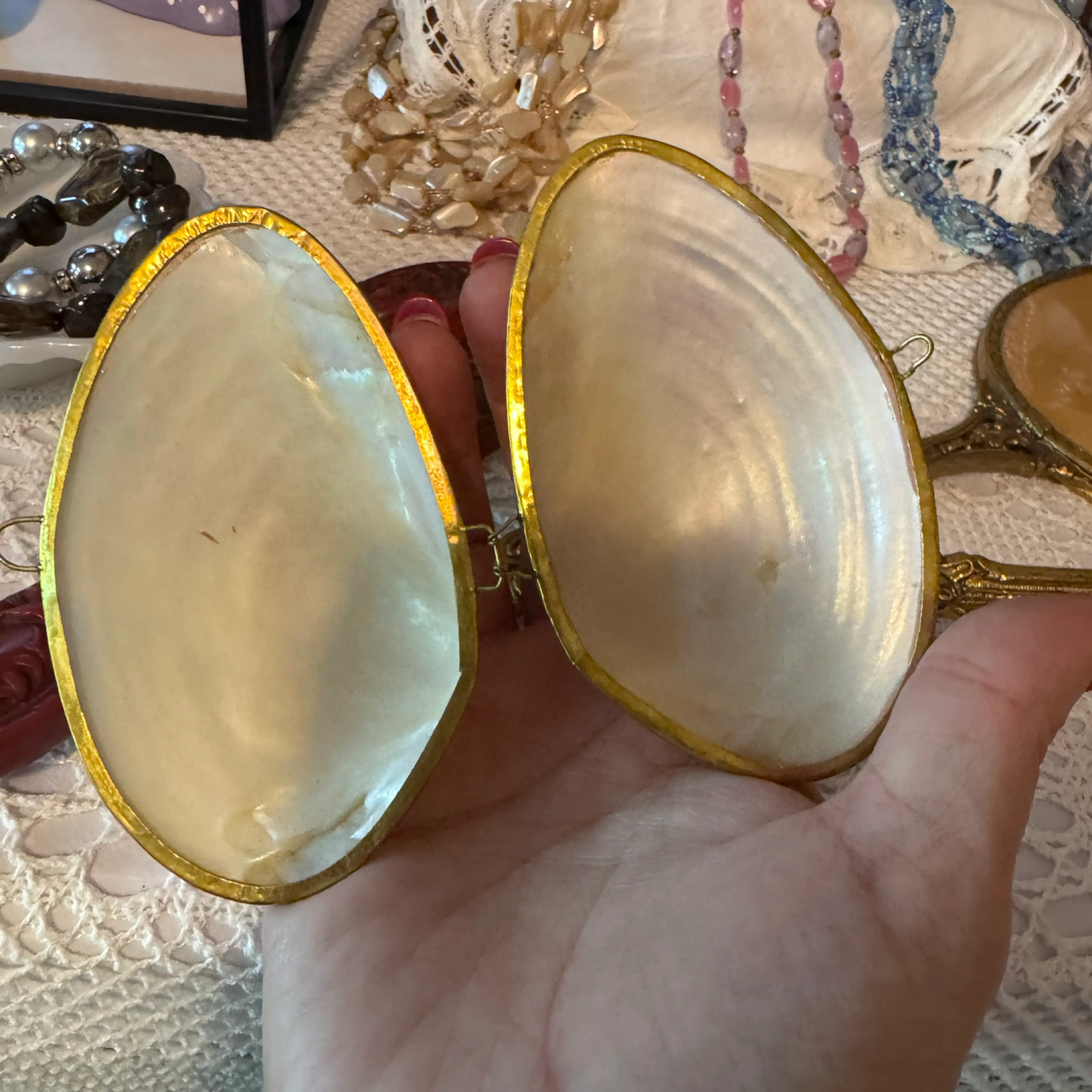 Image 4 of 4