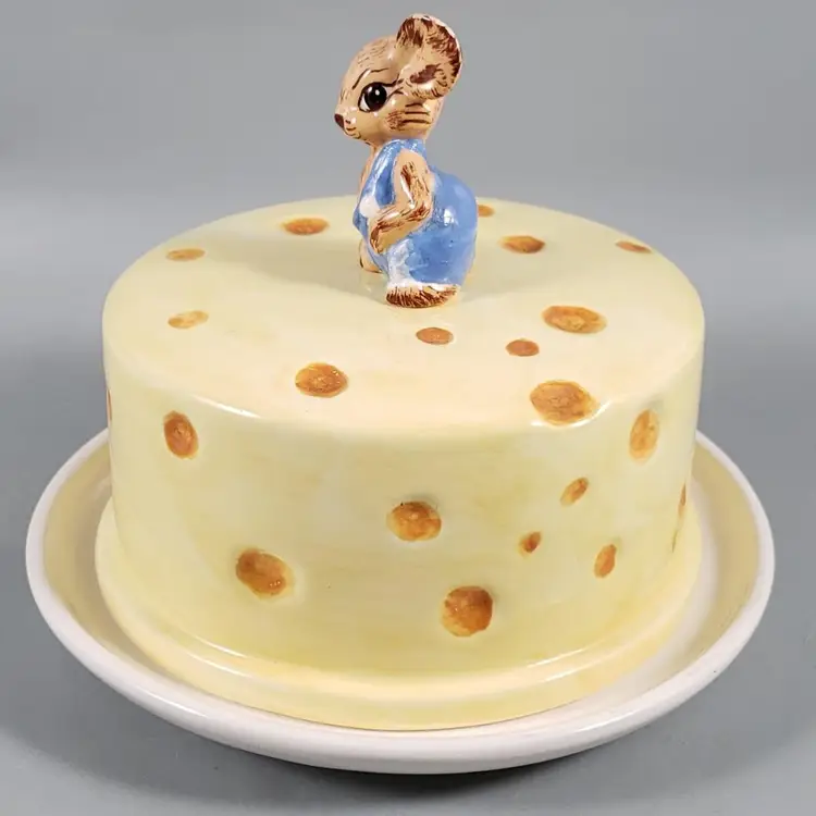 Vintage Hand Painted Ceramic Figural Mouse On Top Of Cheese Wheel Serving Dish