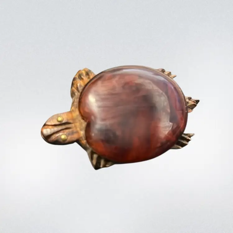 BAKELITE: Turtle, Art Deco carved wood and Bakelite turtle dress clip, dating from the 1930s to 1940s. Tested See Pictures.