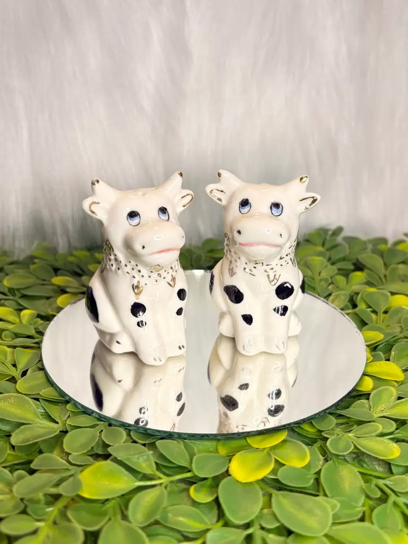 Vintage Ceramic Cow Salt & Pepper Shaker Set