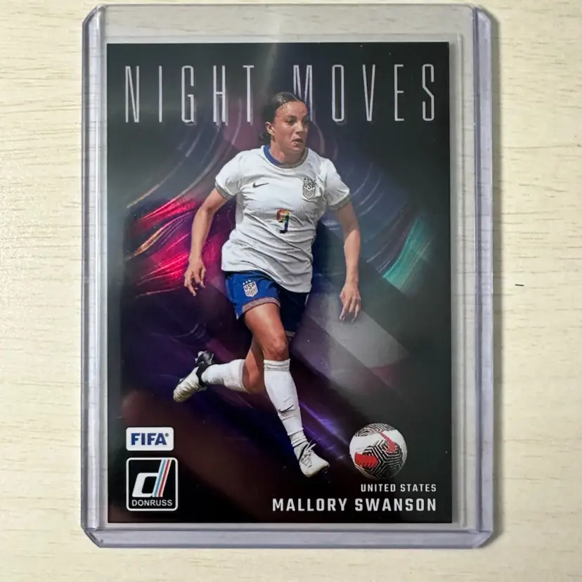 2024-25 Panini Donruss Mallory Swanson Night Moves