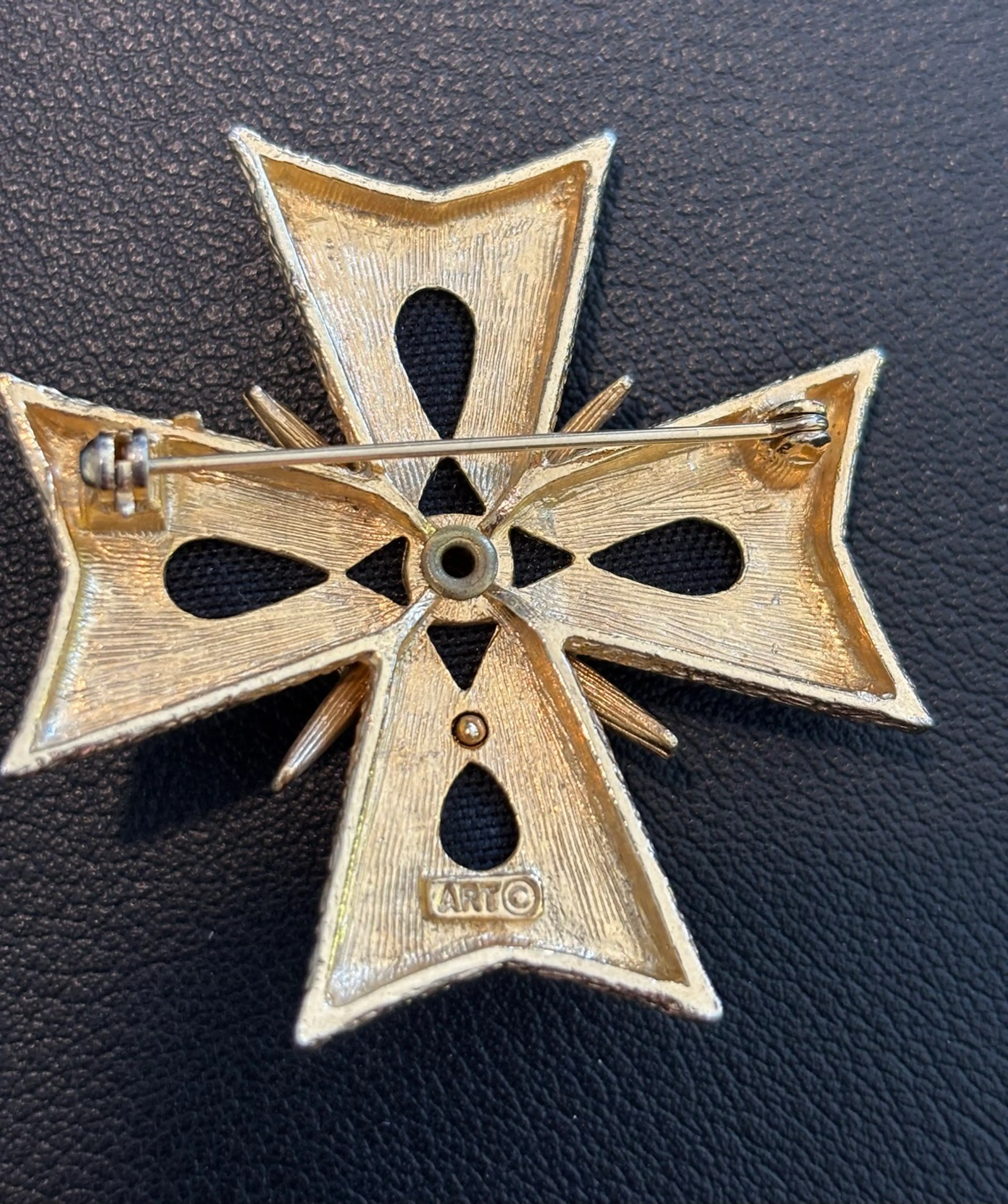 Image 3 of 4