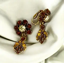 Elegant Mid-Century FLORENZA Clip-On Earrings