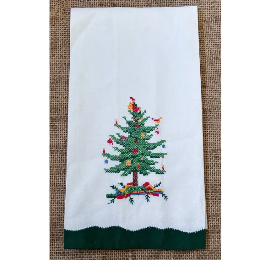 Vintage Hand Embroidered Christmas Tree Fingertip Tea Towel Holiday Festive