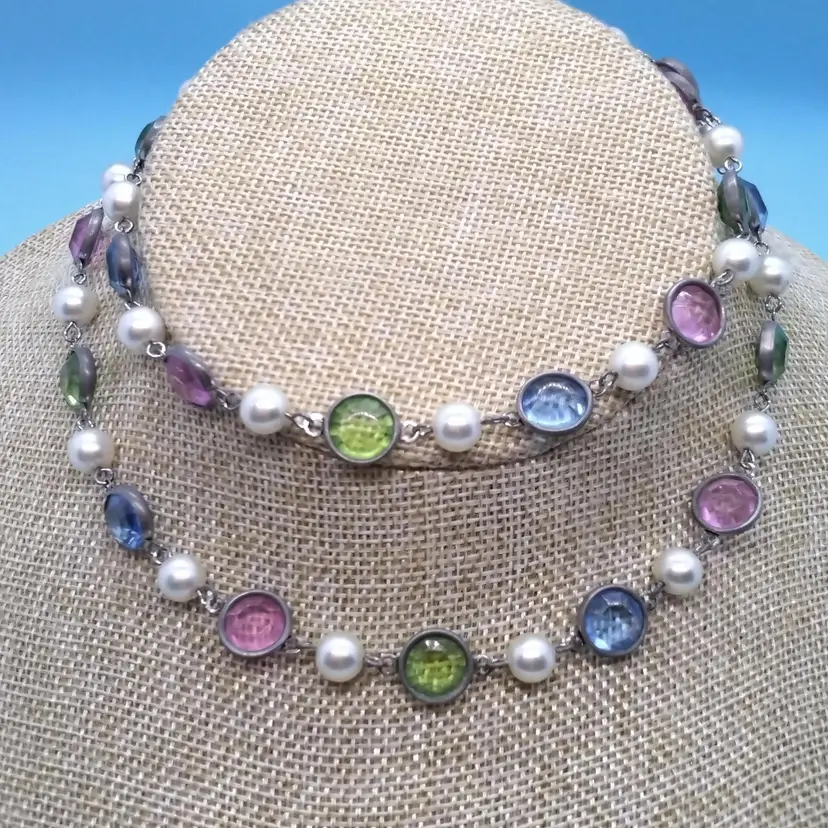 Vintage Multi-Color Double Sided Faceted Crystals and Faux Pearl Necklace, In Silver Tone Settings And Chain, UNMARKED