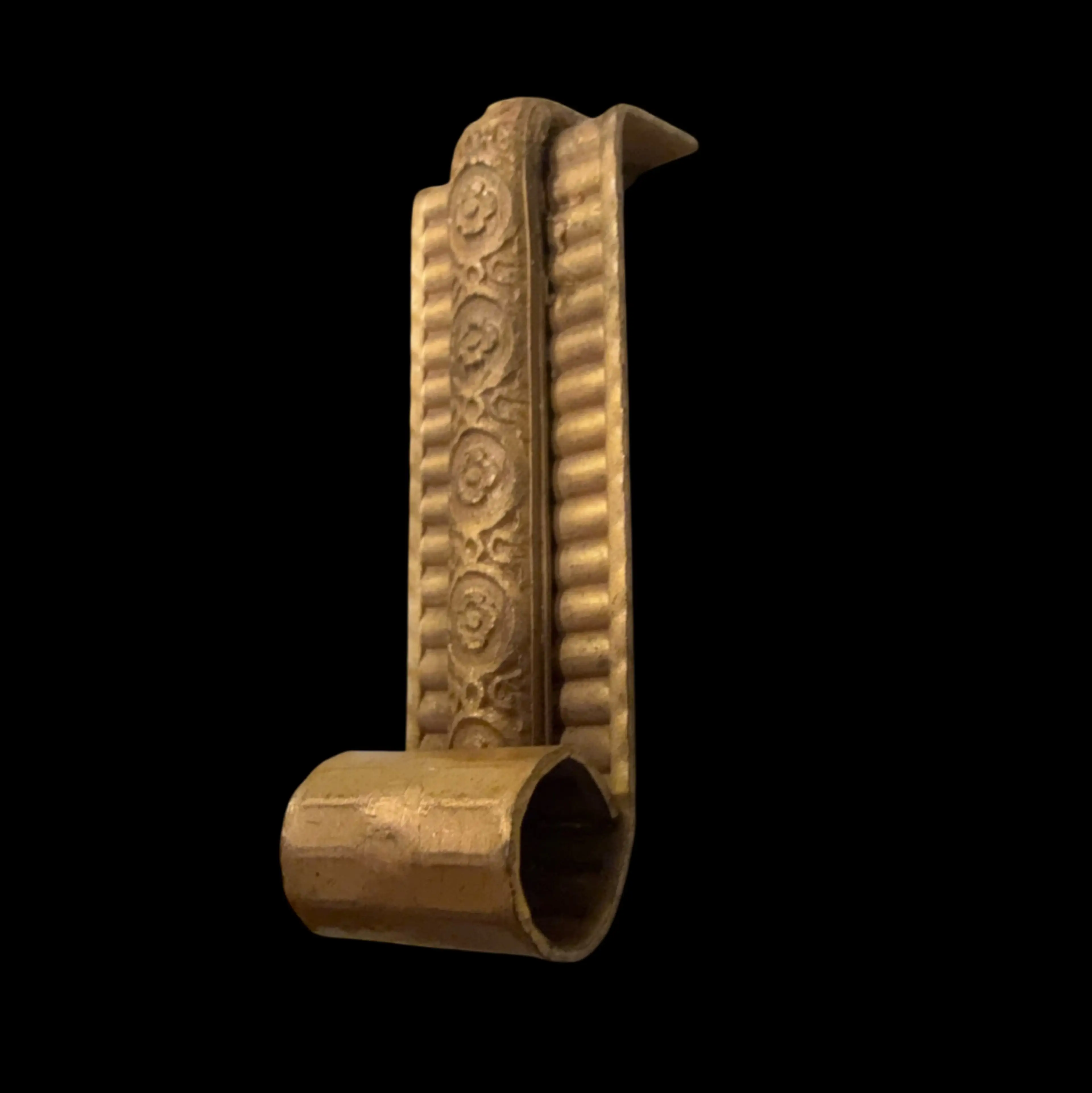 Image 4 of 8