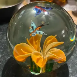 Butterfly And Flower Unsigned Paperweight Free Shipping Excellent Condition