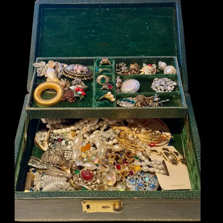 Vintage Costume Jewelry Unboxing $3 & Up