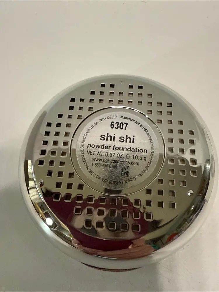 TIGI Powder Foundation - Shi Shi 6307  NIB