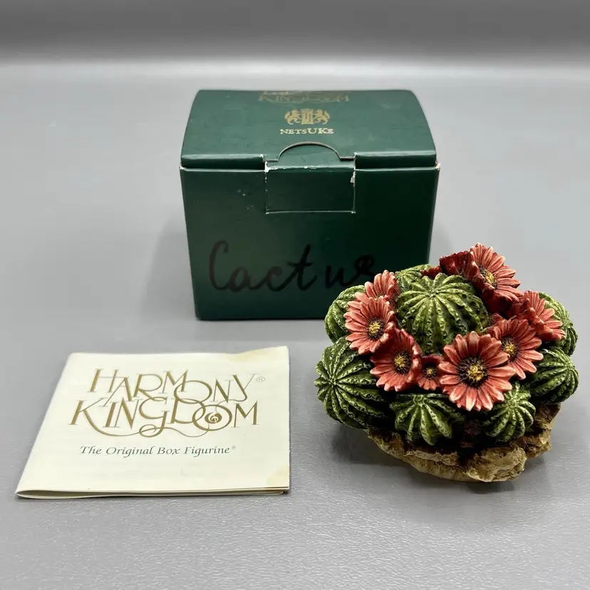 Harmony Kingdom Harmony Garden Cactus 1998 Figurine Box Lord Byron 3"