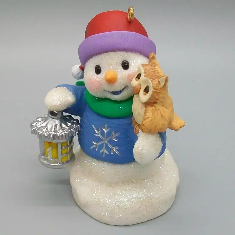 Hallmark Keepsake Ornament Collector Series 2005 Snow Buddies Owl in Box #8 in Series