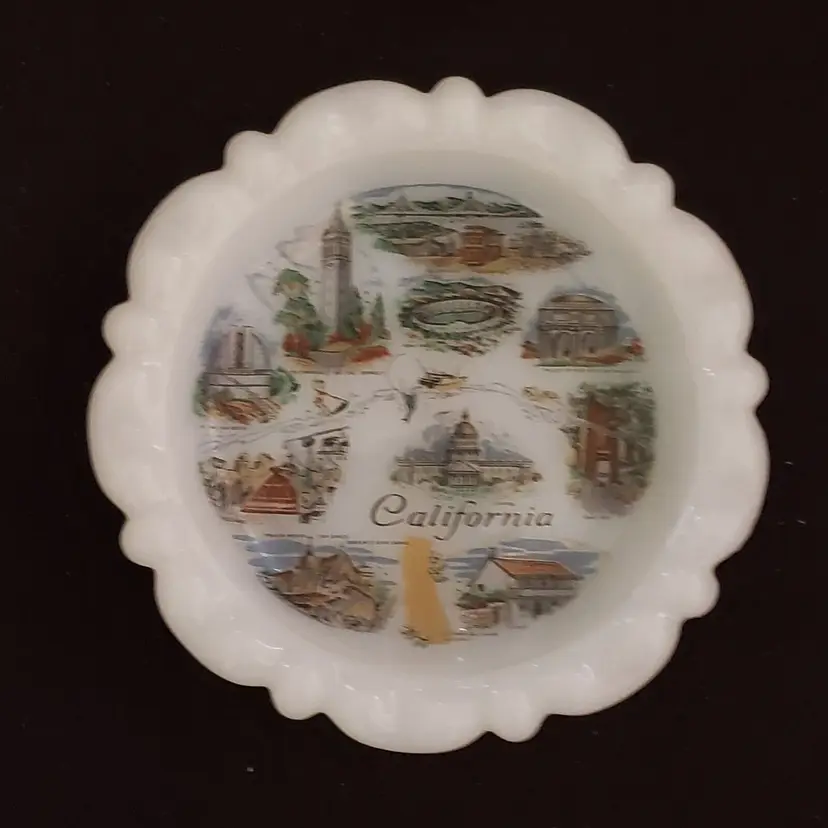 Souvenir California Milk Glass Trinket Dish Bowl 4 inches in diameter unbranded
