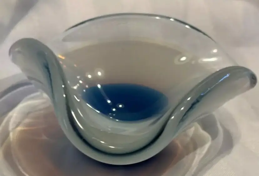 Vintage Mid Century Modern Murano Glass Sommerso Blue Opaline Handblown Bowl 4.5”