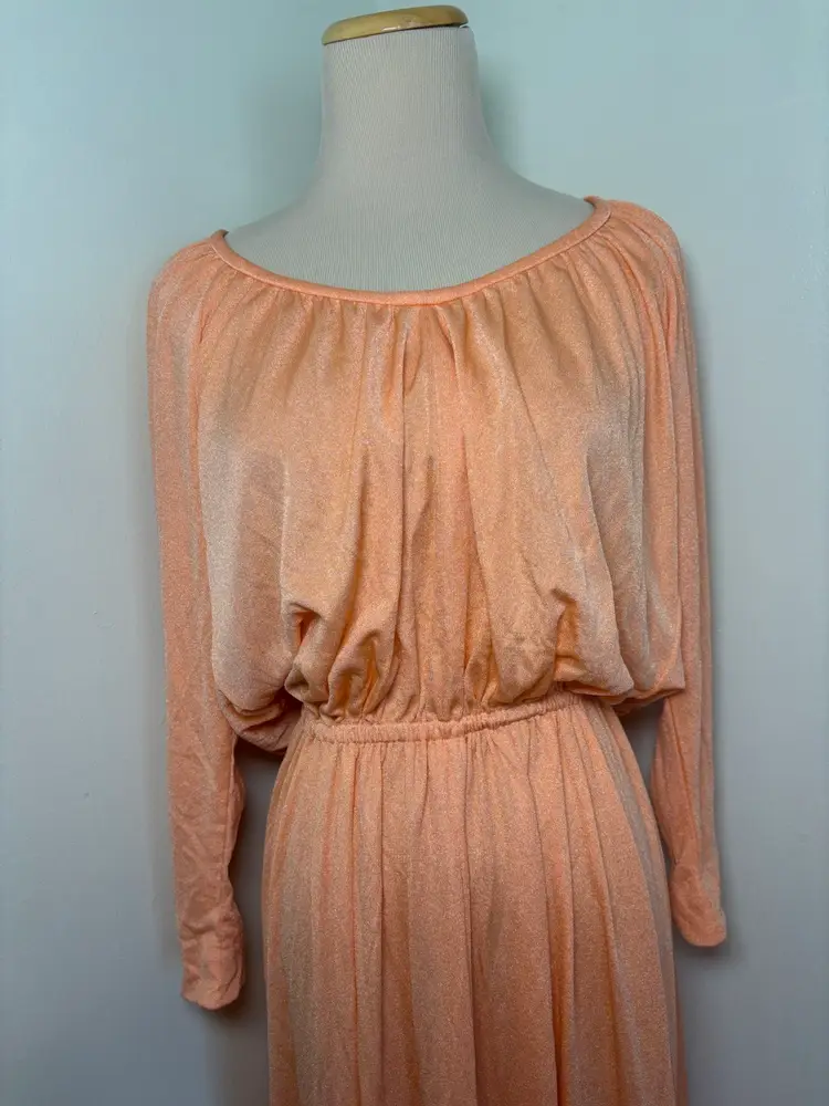 Lovely 1970s peach maxi long sleeves 