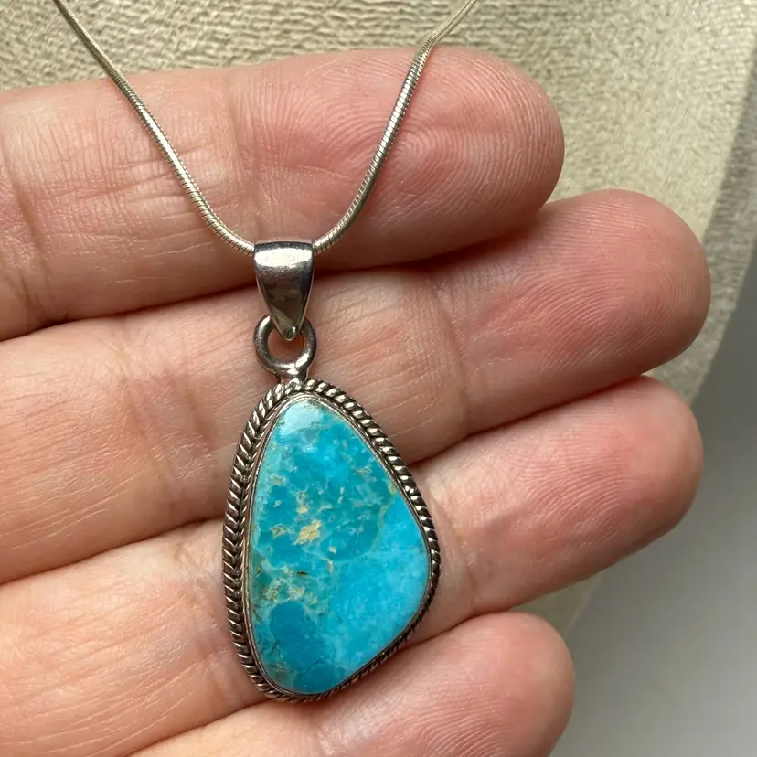 Sterling Silver 925 Teardrop Turquoise Pendant Twisted Rope Border 18" Necklace