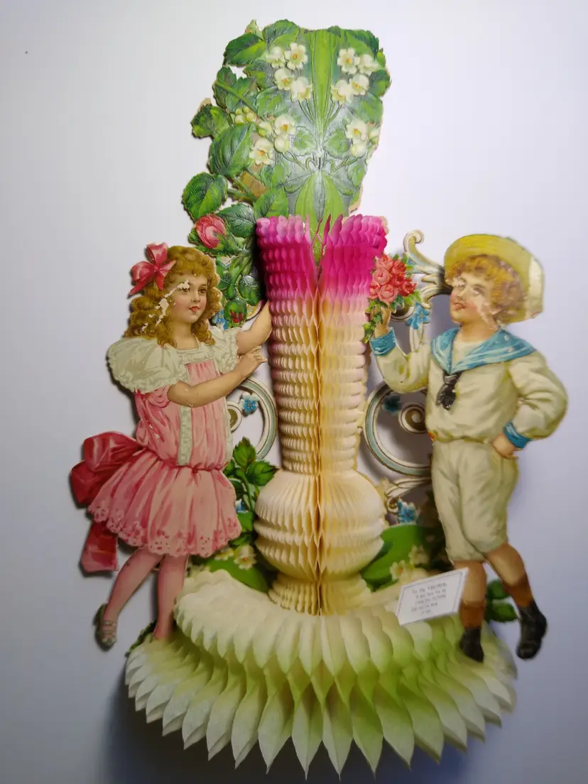 Vintage Honeycomb Pop-Up Valentine's Day Greeting Card Victorian Children Floral