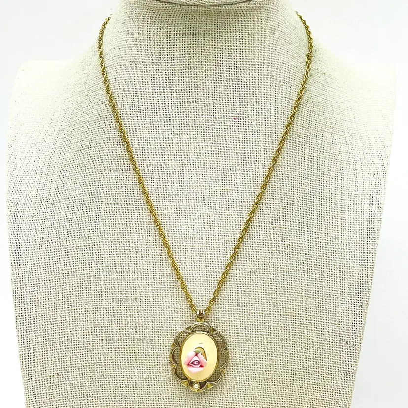 MONET Rose Charm Necklace Gold Tone Enameled 3D Flower 17565
