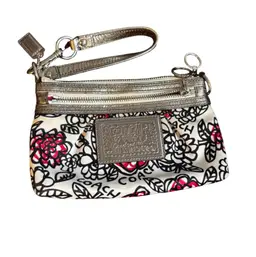 Coach Poppy Wristlet