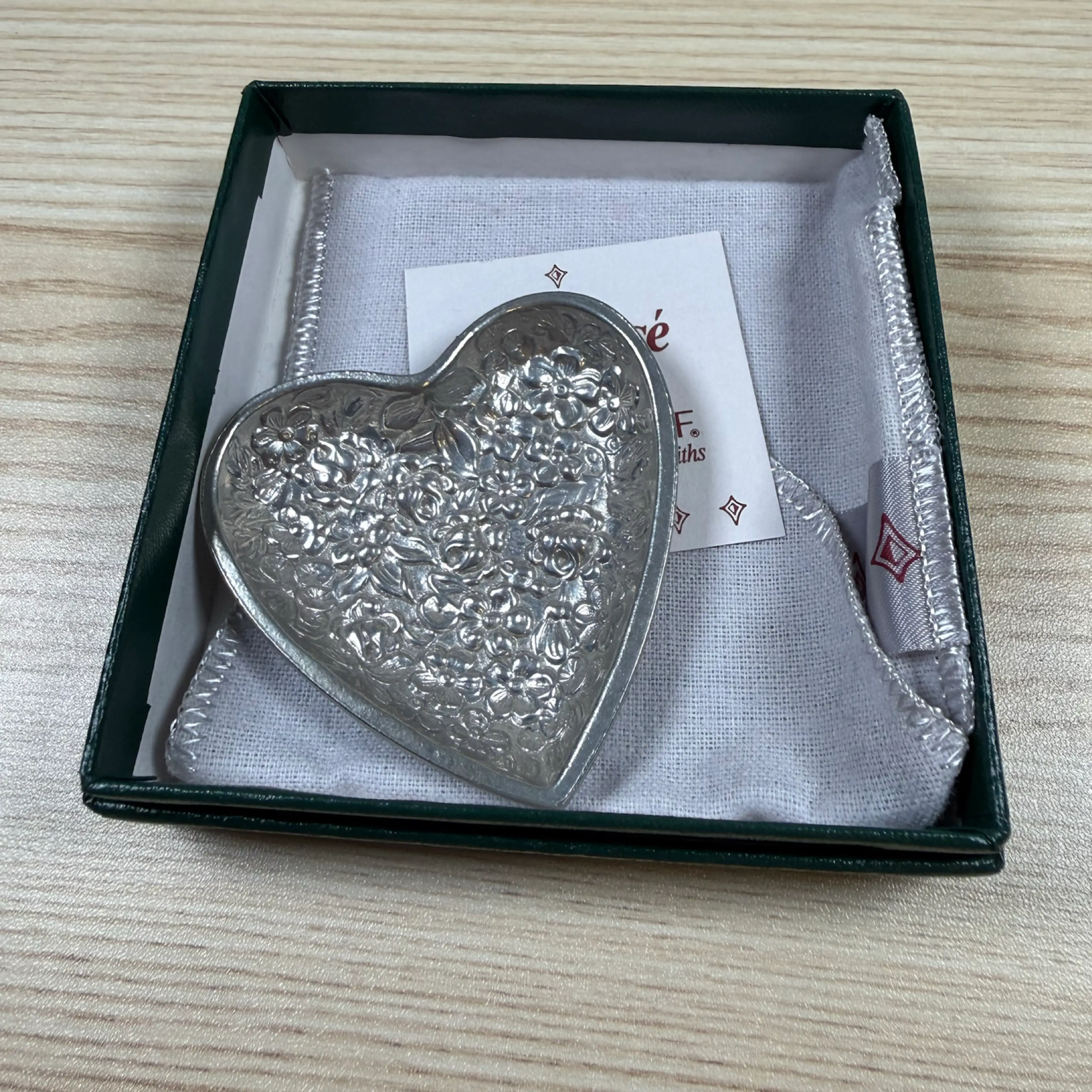 Image 1 of 5