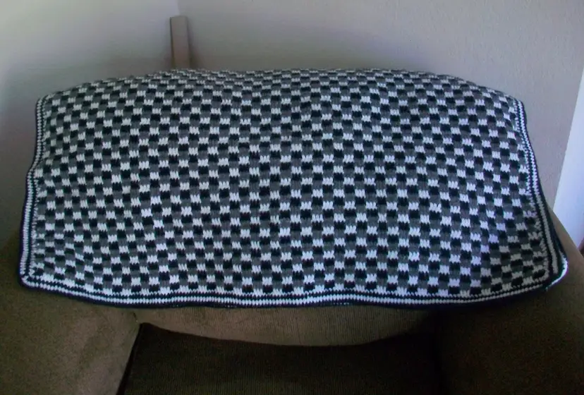 Hand Crochet Black White Metallic Silver Gray Tri Color Check Pattern Lap Afghan Throw 38" x 45"