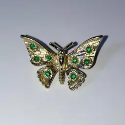 Butterfly Brooch With All The Bling!1” Wide x 3/4” Tall! 🦋