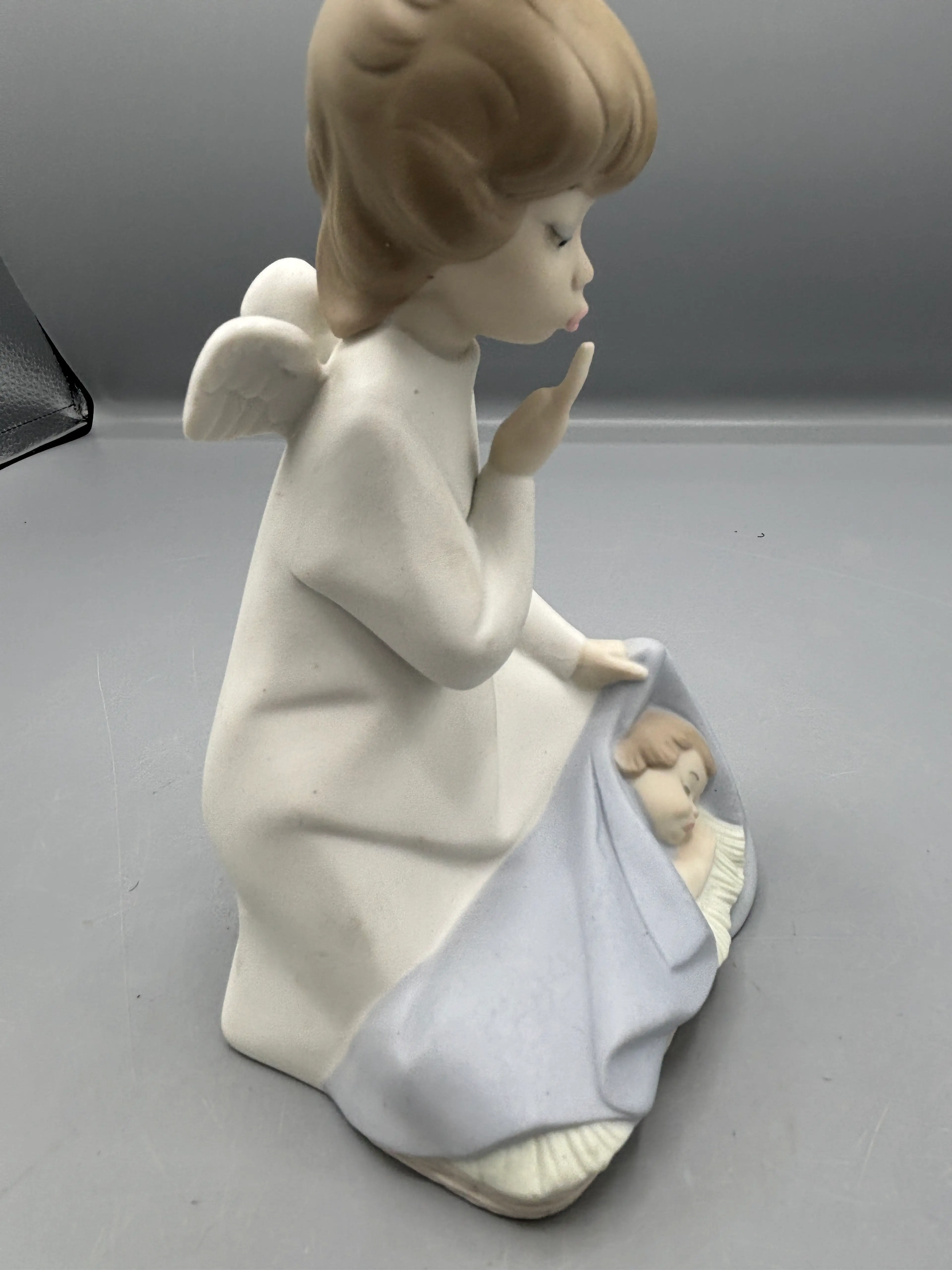 Image 2 of 5