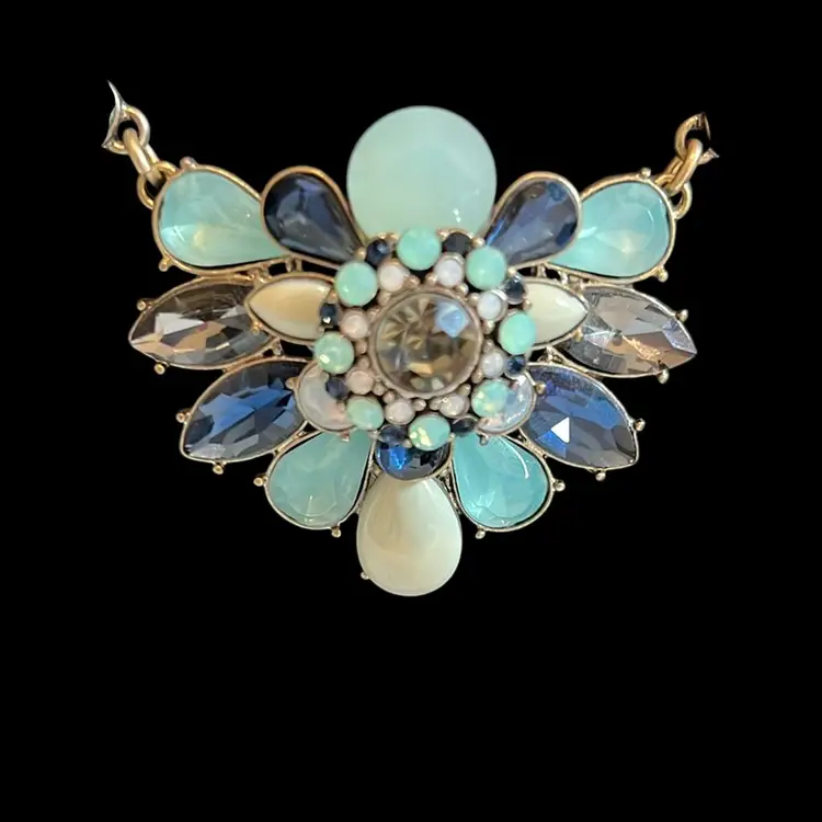 Vintage Variegated Blues Domed Teardrop Glad And lucite Beaded Necklace