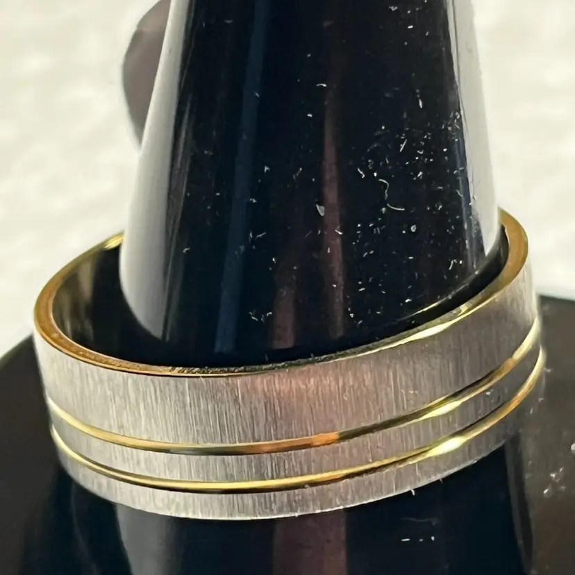 Stainless Steel Ring As Pictured Size 11.5