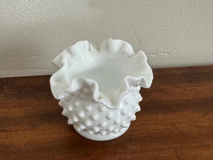 Vintage Fenton Glass Hobnail Milk Glass Case Or Bowl With Ruffled Edges