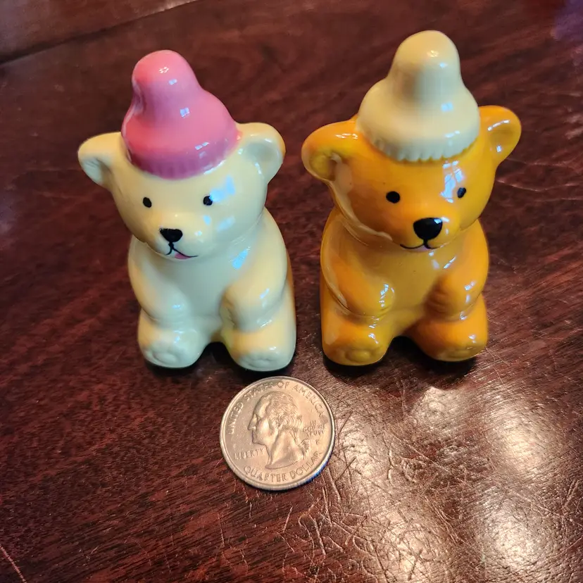 Salt & Pepper Shakers Bears