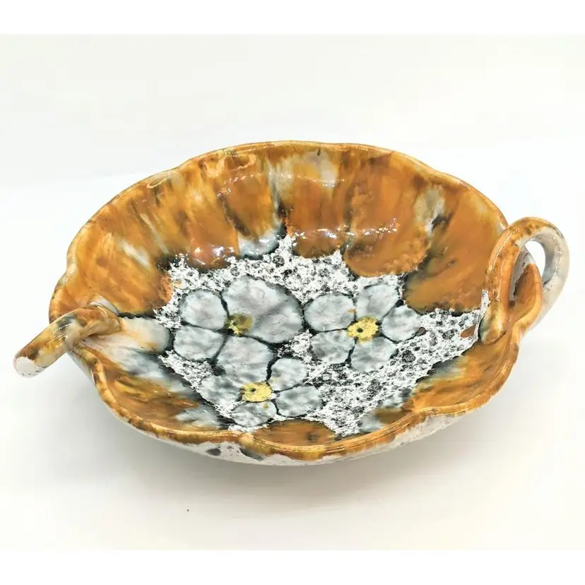 Italian Bowl W/ Daisies