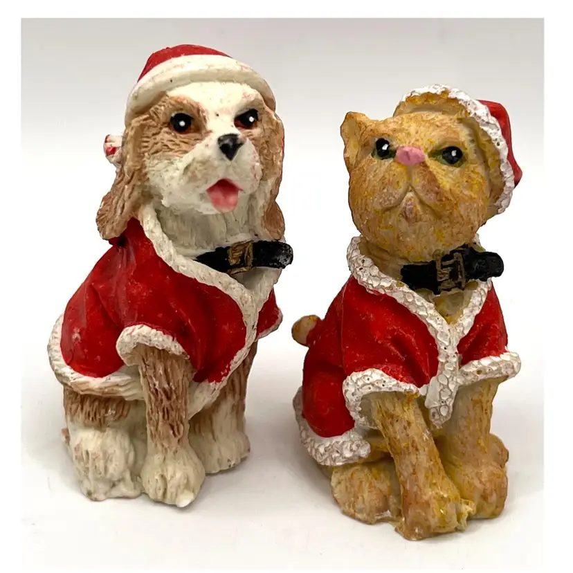 Set of 2 Humane Society of the United States Christmas Cat & Dog Resin Figurines 2 in Height