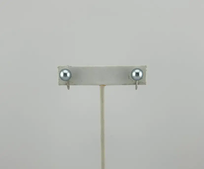 Vintage Silver Tone Grey Pearl Screw Back Earrings