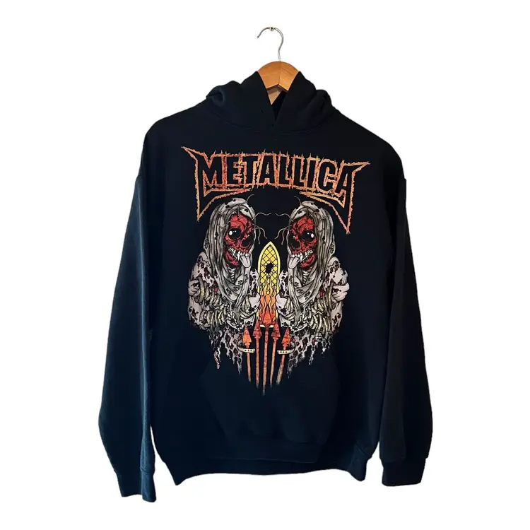 METALLICA SANITARIUM Pullover Hoodie Sweatshirt Size Medium No Drawstring Skulls