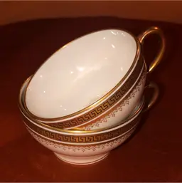 Limoge France Gold Trim Tea Cup Set 2 🫖