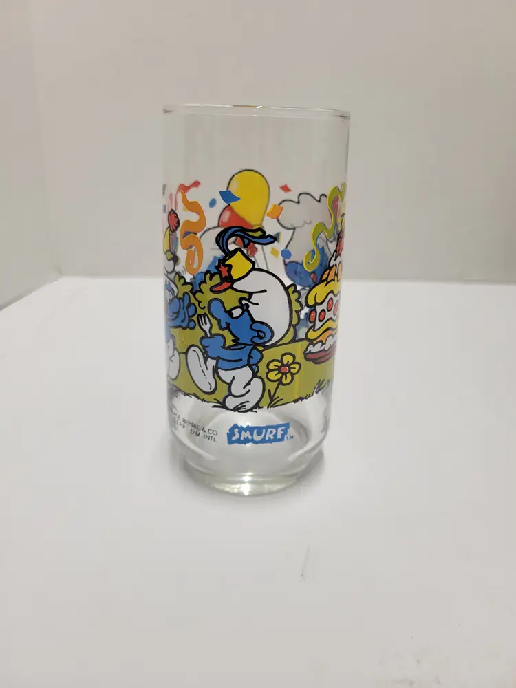 Baker Smurf Vintage 1983 Peyo Smurf Drinking Glass Wallace Berrie
