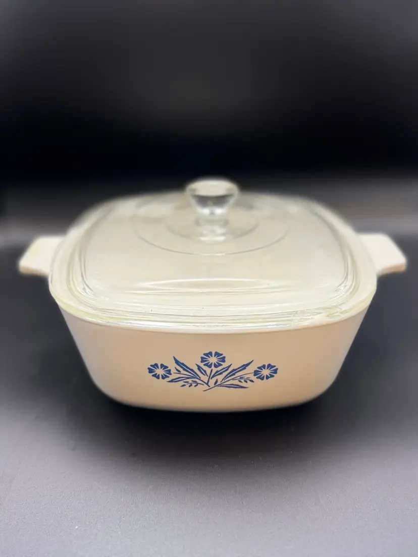 Vintage Corning Ware casserole dish featuring the iconic Blue Cornflower pattern; P-1.5-B; 1.5 Qt (w/lid - As Is)
