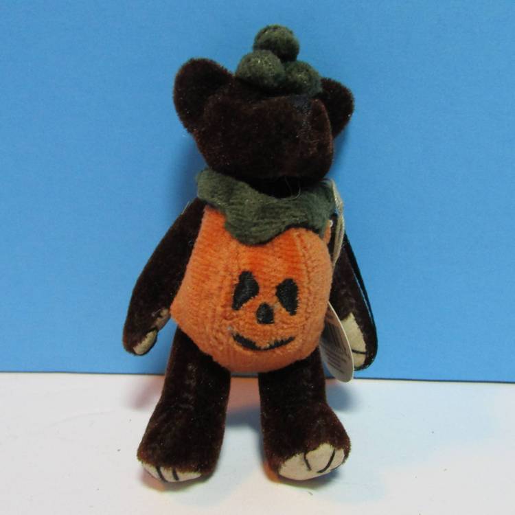 vintage 1997 Boyds Bear Tricky F. Wuzzie jointed 3 1/2" teddy bear in pumpkin costume Halloween ornament