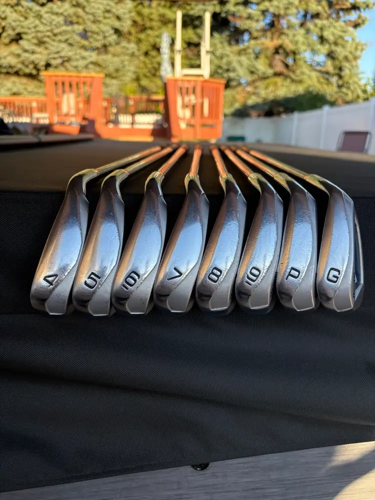 Mizuno JPX 850 Iron Set 4-GW RH – Orochi 70g Graphite Regular Flex 8 Clubs