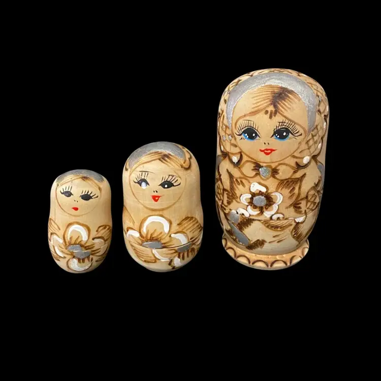 Russian Nesting Dolls-Matryoshka Dolls