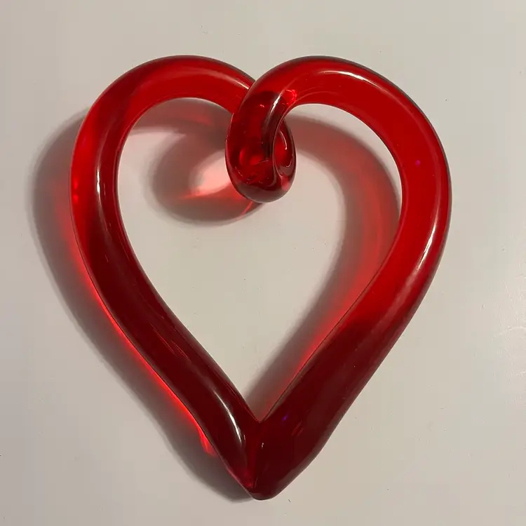 Dynasty Freedom Heart Paperweight RED Art Glass Free-form Bent Glass Heart 6" L
